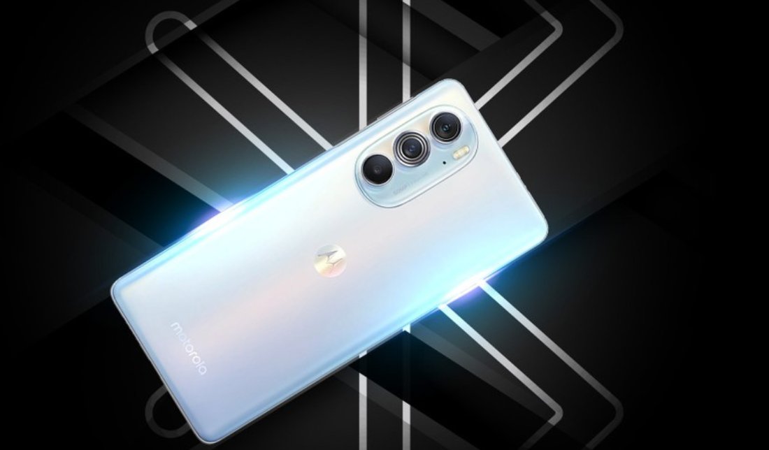 نمایش پنل پشتی گوشی موتورولا edge 30