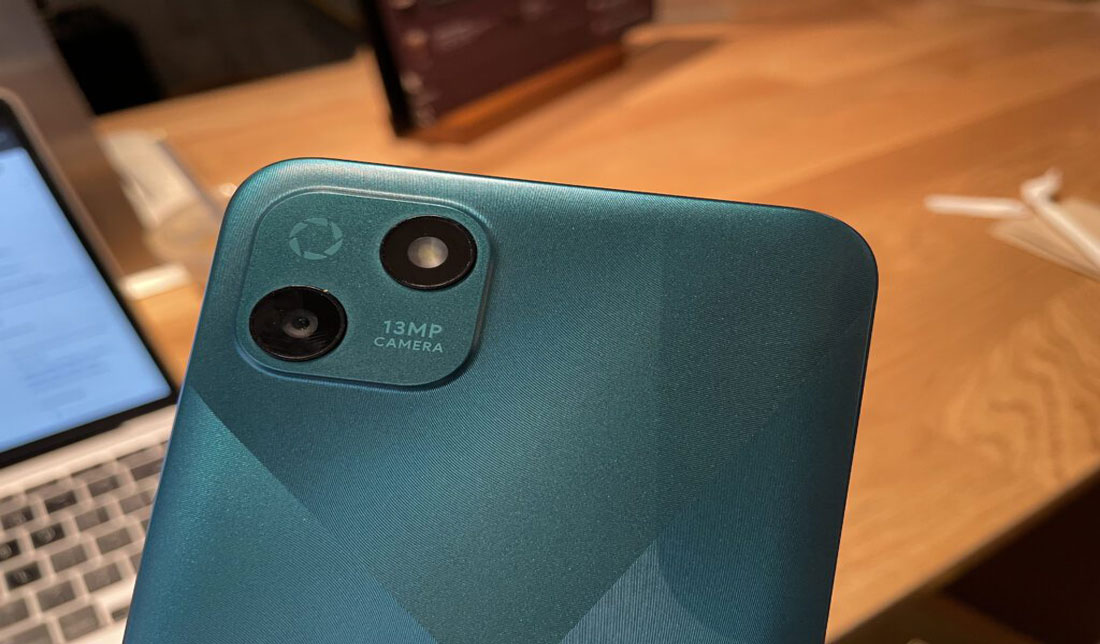 دوربین گوشی ویکو T10 رنگ سبز از نمای نزدیک