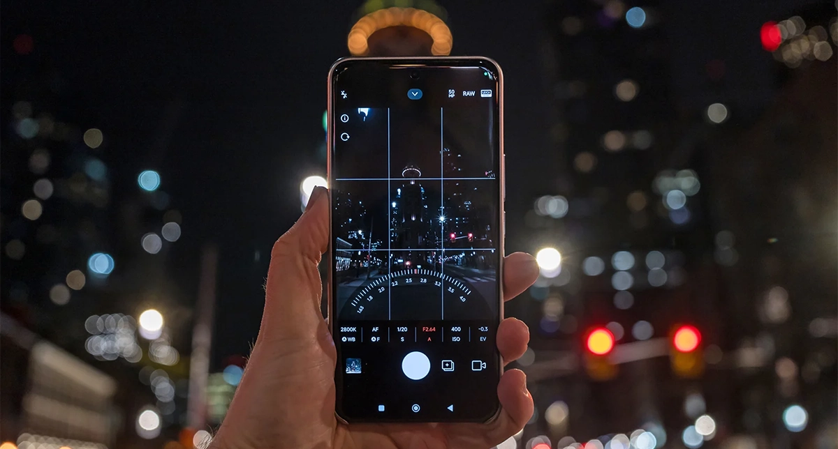 نمایش حالت عکاسی در شب در یکی از گوشی‌های اقتصادی شیائومی