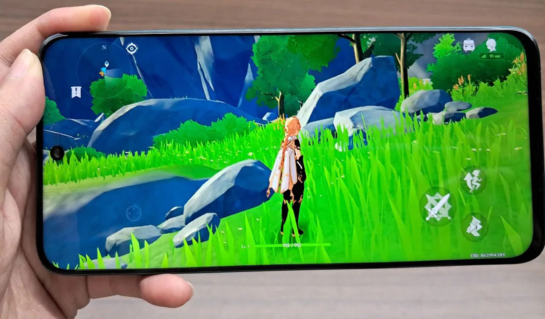 تصویر نمایشگر گوشی ویکو T50 در حال اجرای بازی از نمای نزدیک