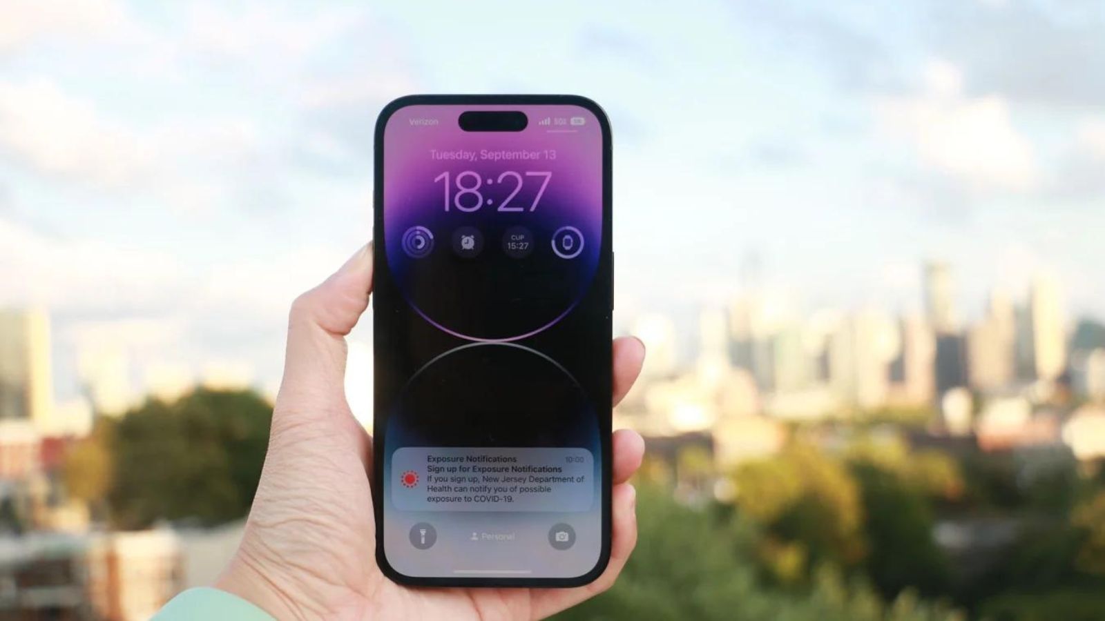 صفحهنمایش گوشی iPhone 14 pro max