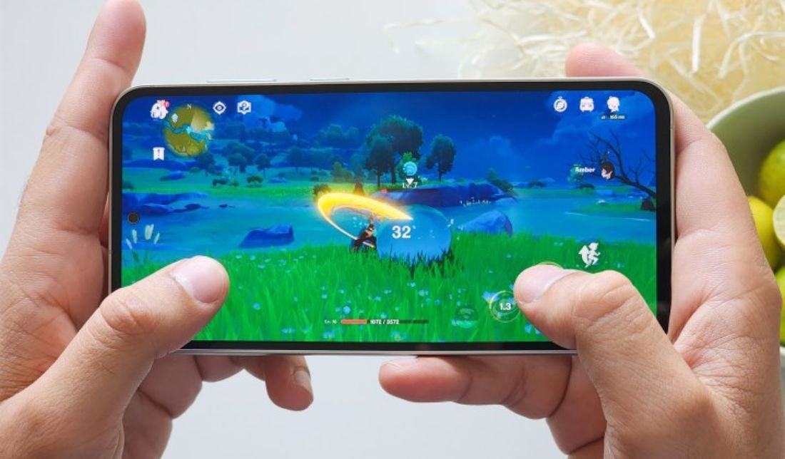 نمایش کیفیت بازی و قدرت پردازنده گوشی گلکسی s23 fe