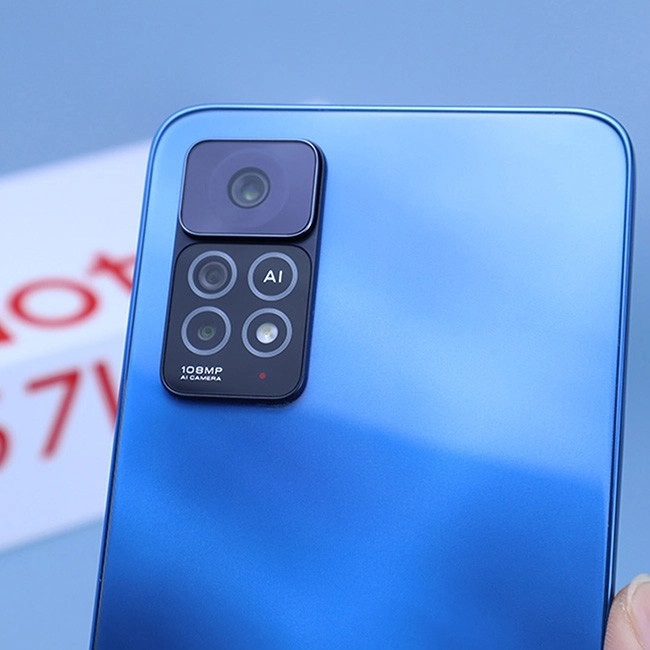 نمای دوربین گوشی ردمی نوت 11E Pro 5G در پنل پشتی