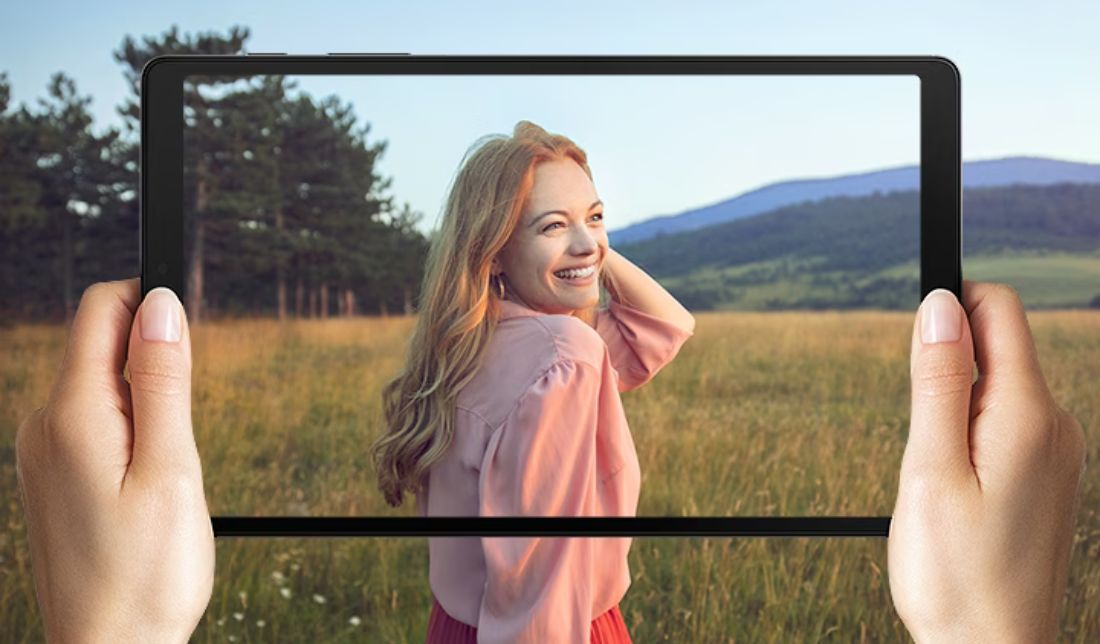 نمایش کیفیت دوربین پشت تبلت Tab A7 Lite