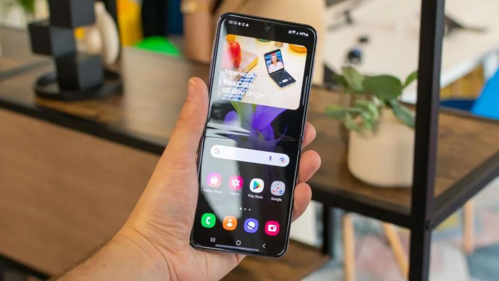 صفحه‌نمایش‌های داخلی و خارجی گلکسی Z Flip 4