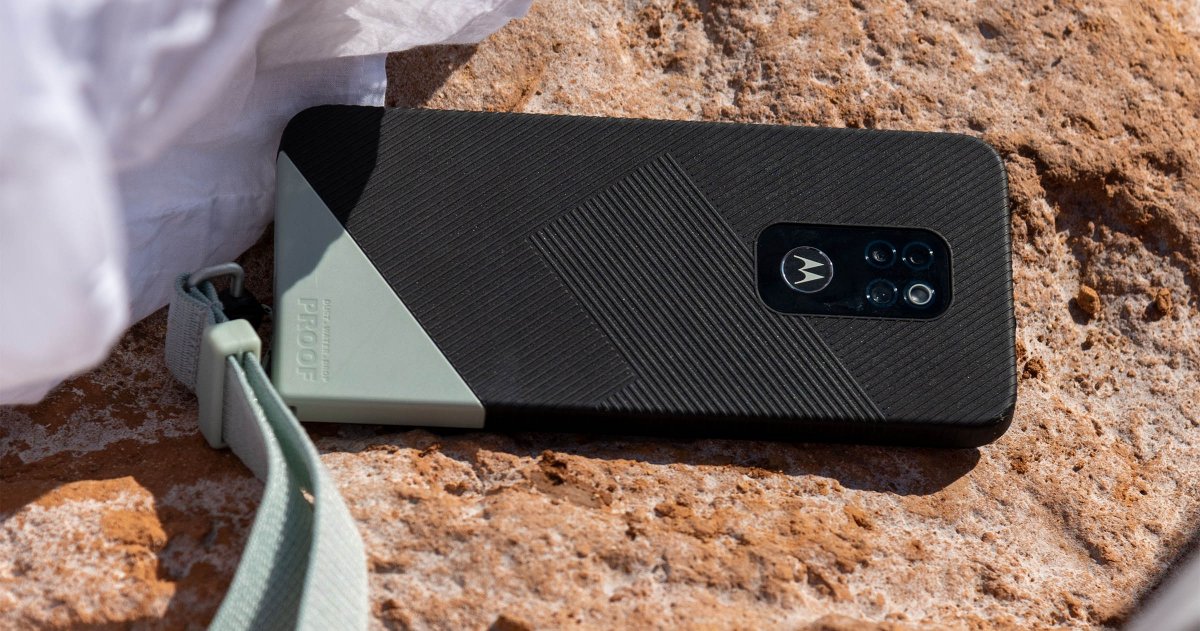 موتورولا از گوشی جان سخت Defy رونمایی کرد.