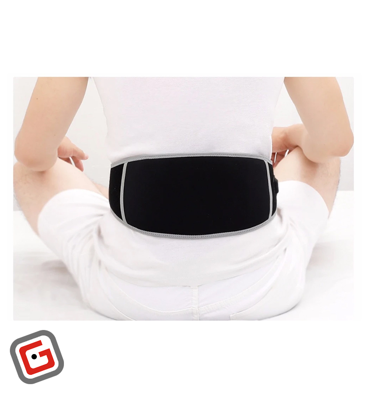 استفاده انسان از ماساژور شکم‌ و‌ کمر شیائومی مدل PMA F10