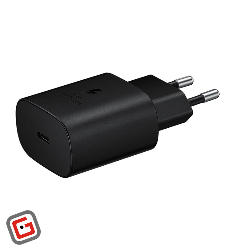 شارژر دیواری سامسونگ 25 وات مدل EP-TA800 رنگ مشکی از نمای سه‌رخ